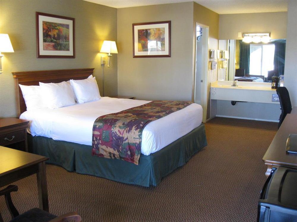 Best Western La Posada Motel Fillmore Værelse billede